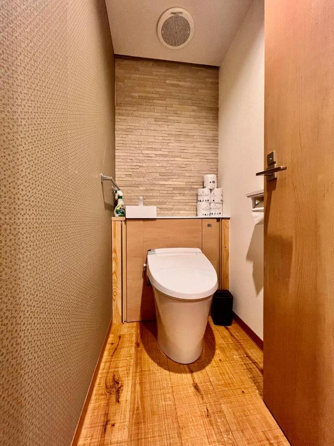 Asakusa Tatami Retreat: Convenient Metro Access Tokyo Exterior photo